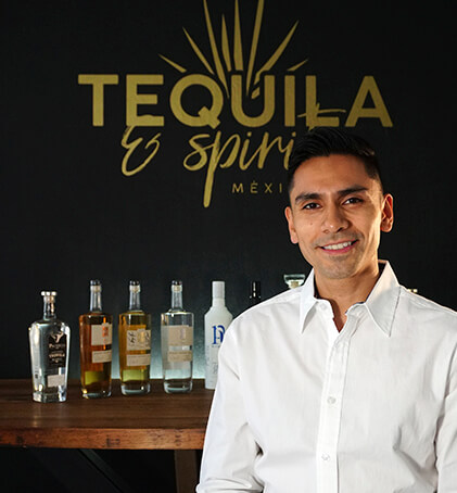 tequila_and_spirits_mexico-tequila-mezcal-ready_to_drink-bulk-private_brands-private_labels-mexican_spirits-about-Carlos_Olvera
